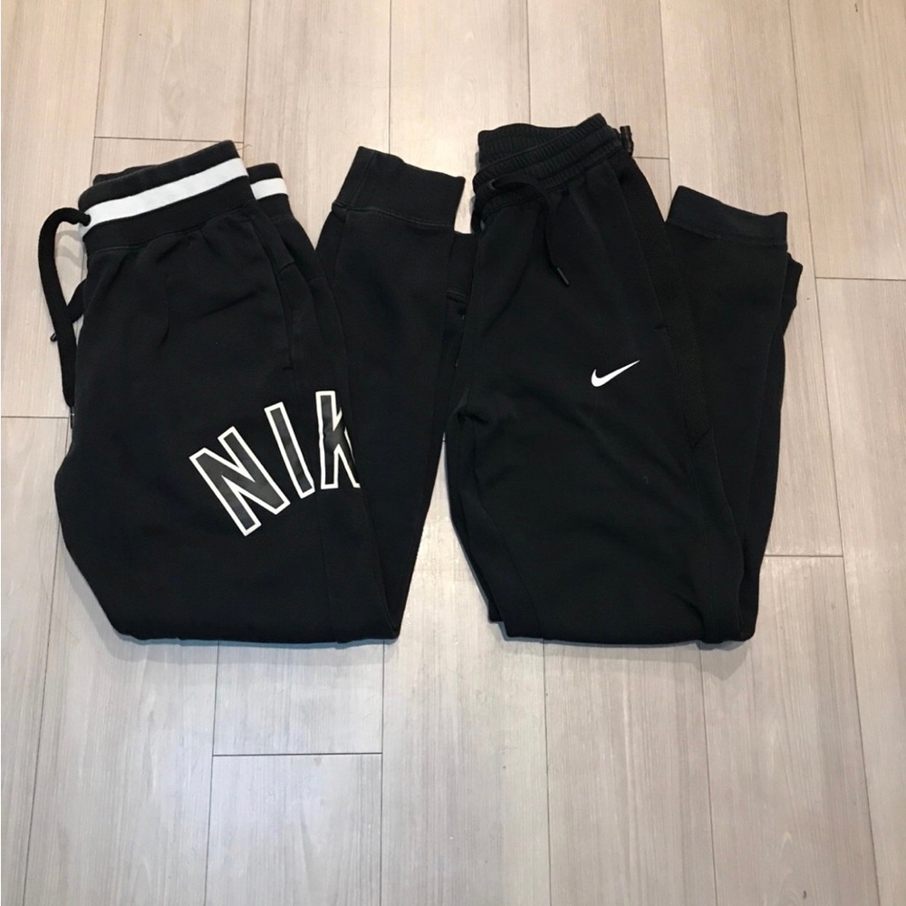 2x Nike Sweats